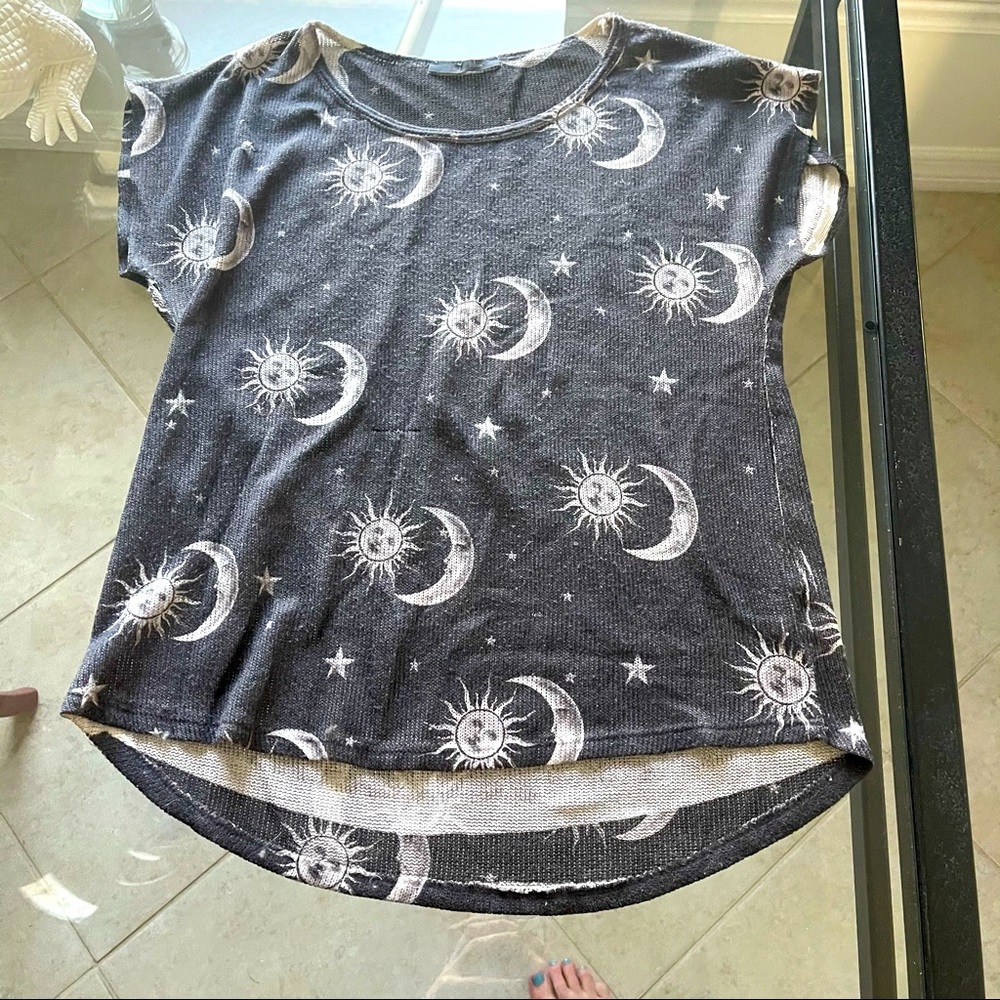 ★☾Celestial grey/blue top/sweater☽✰
